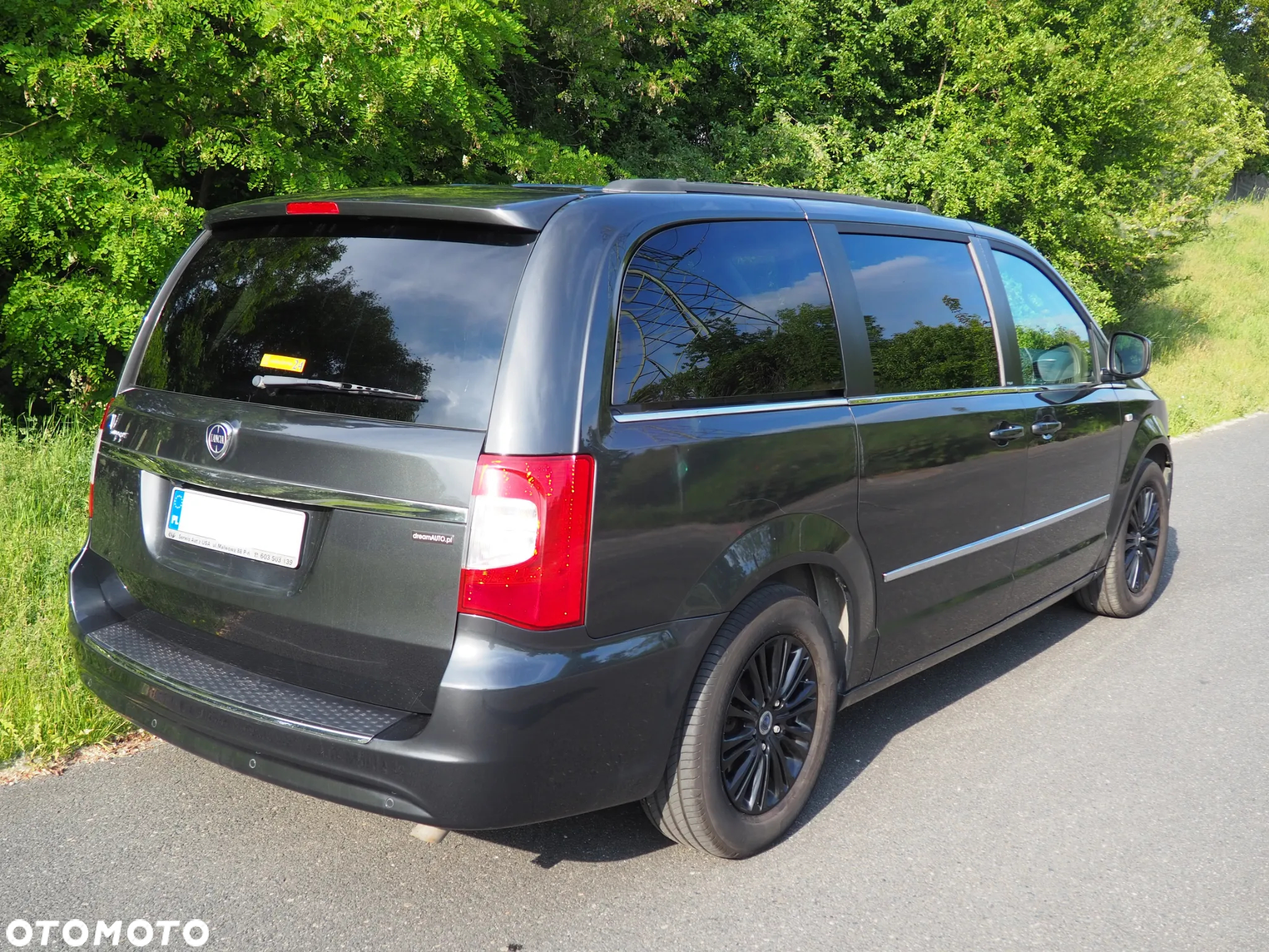 Lancia Voyager 2.8CRD Silver - 4