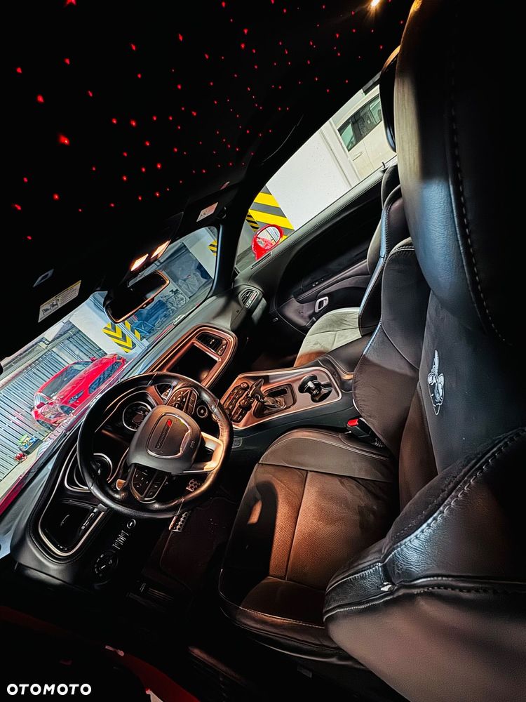 Dodge Challenger Automatik R/T Plus Scat Pack - 16