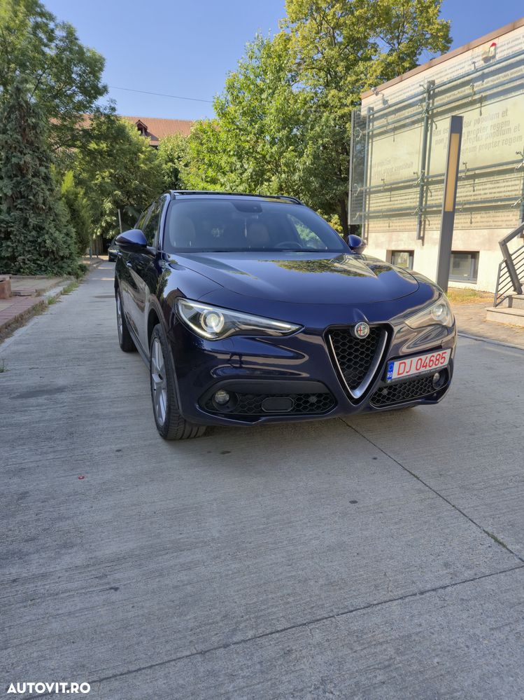 Alfa Romeo Stelvio 2.0 Turbo 16V AT8-Q4 Veloce Ti - 19