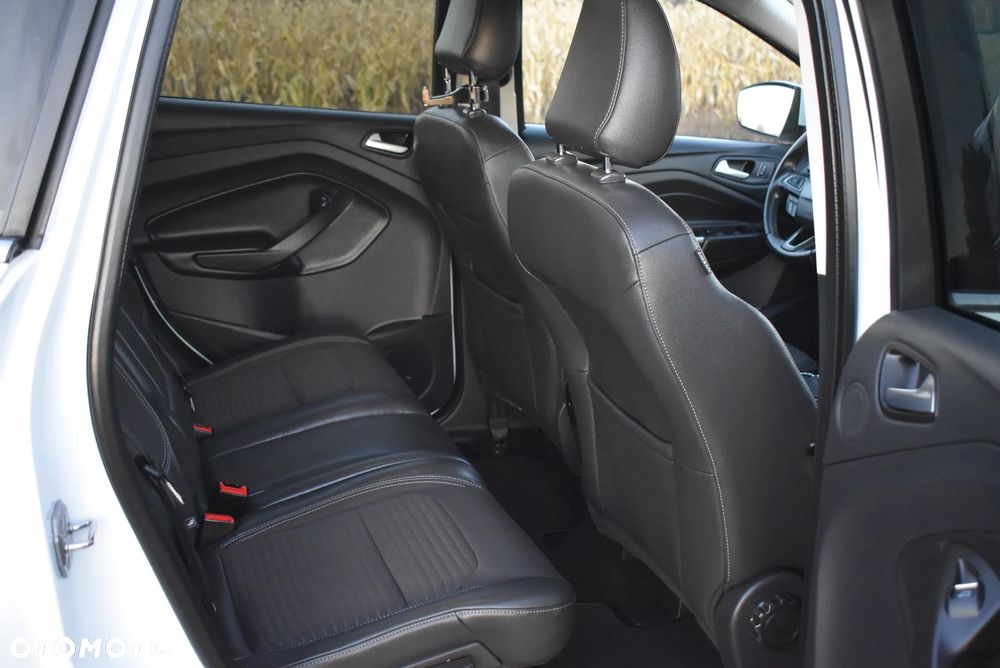 Ford Kuga 2.0 TDCi AWD Titanium - 30