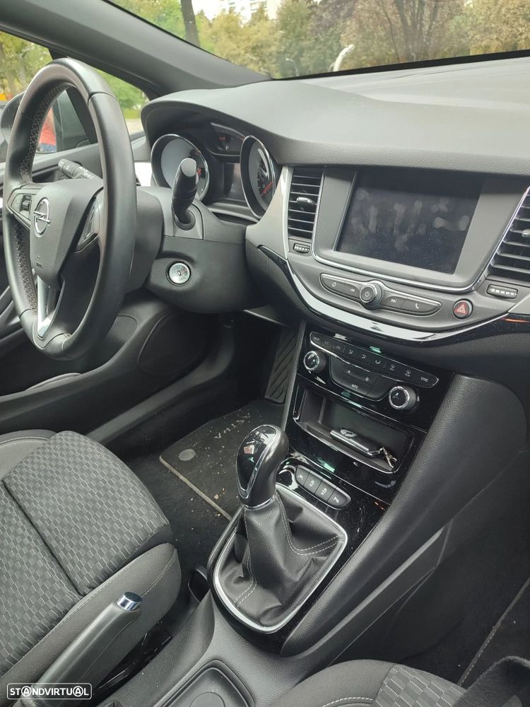 Opel Astra Sports Tourer 1.2 T GS Line S/S - 1