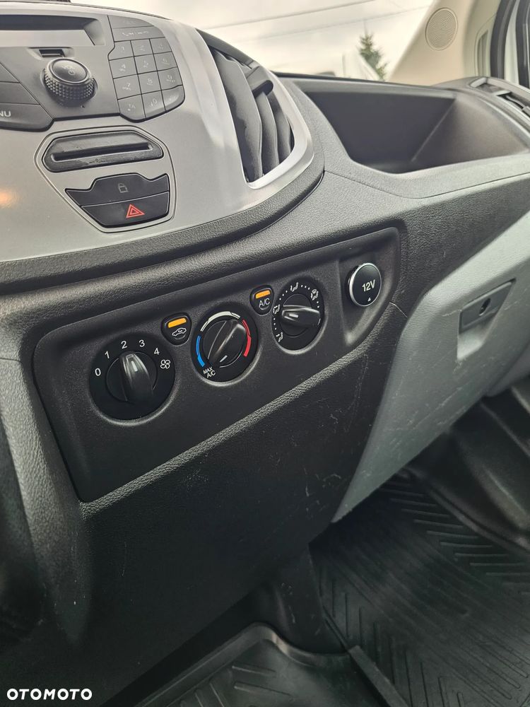 Ford Transit - 13
