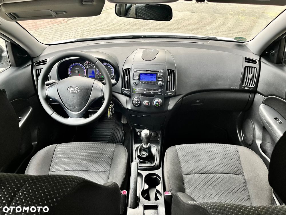Hyundai i30 1.4 Team 08 - 13