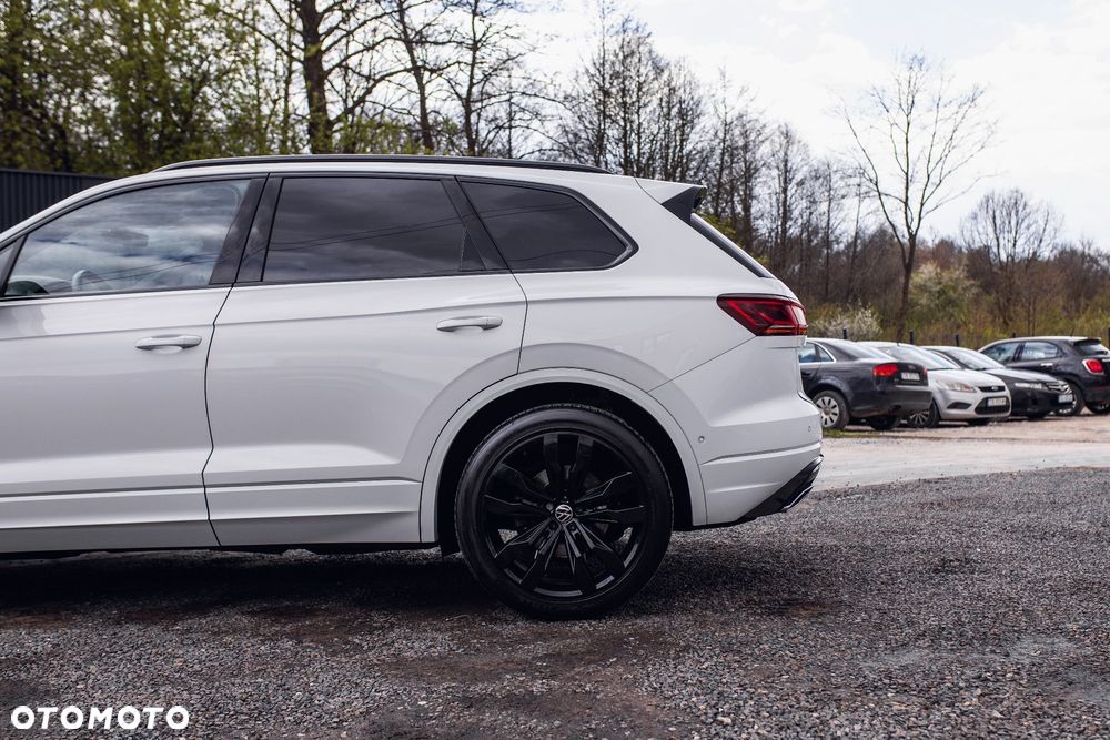 Volkswagen Touareg 3.0 V6 TDI SCR 4Mot R-Line - 12