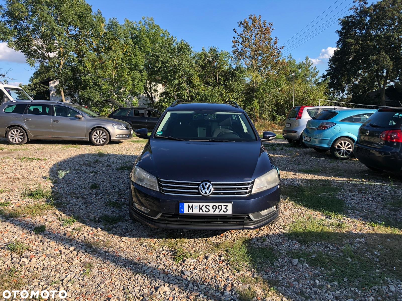 Volkswagen Passat - 18