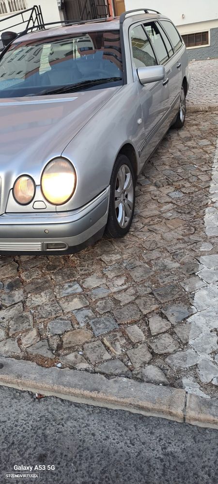 Mercedes-Benz E 220 CDI Elegance - 3