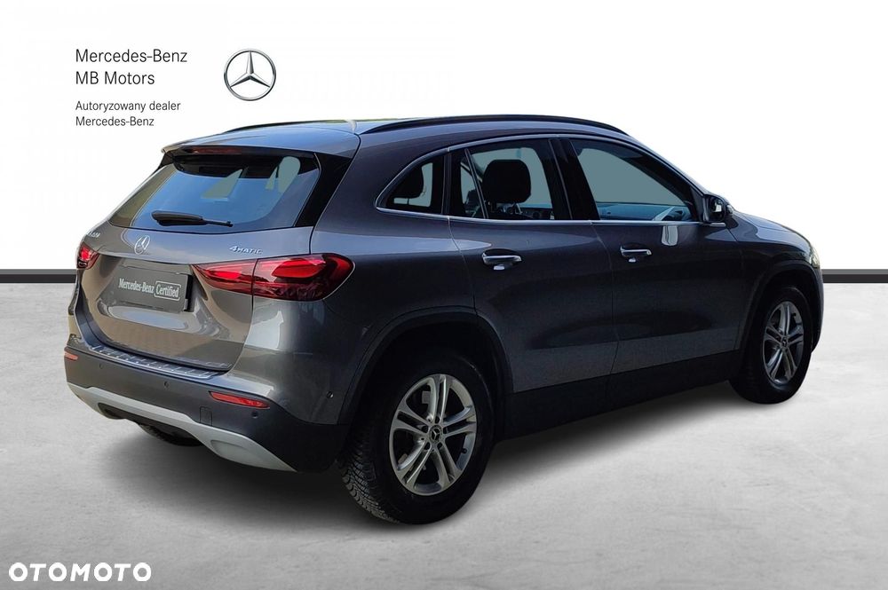 Mercedes-Benz GLA - 5