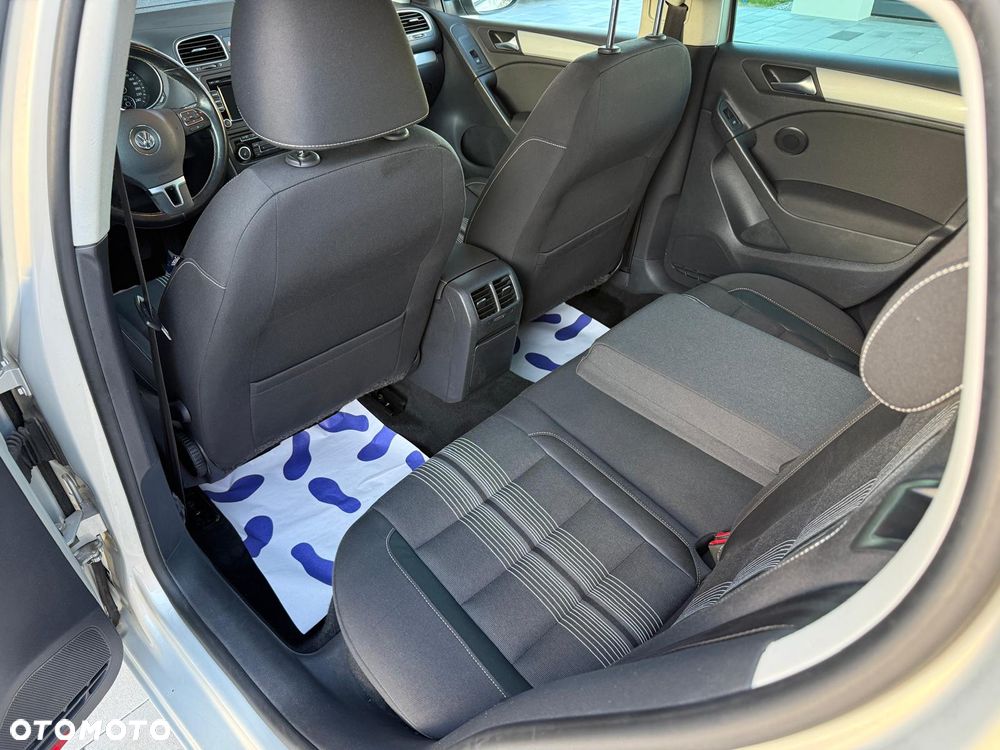 Volkswagen Golf - 11