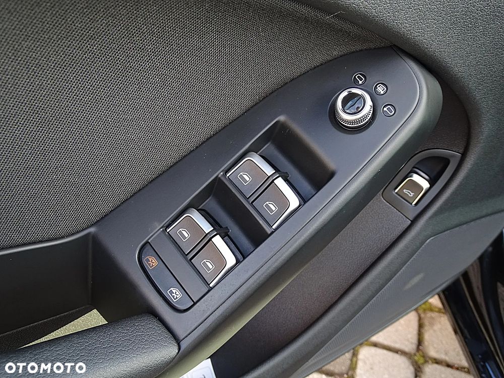 Audi A4 Limousine - 37