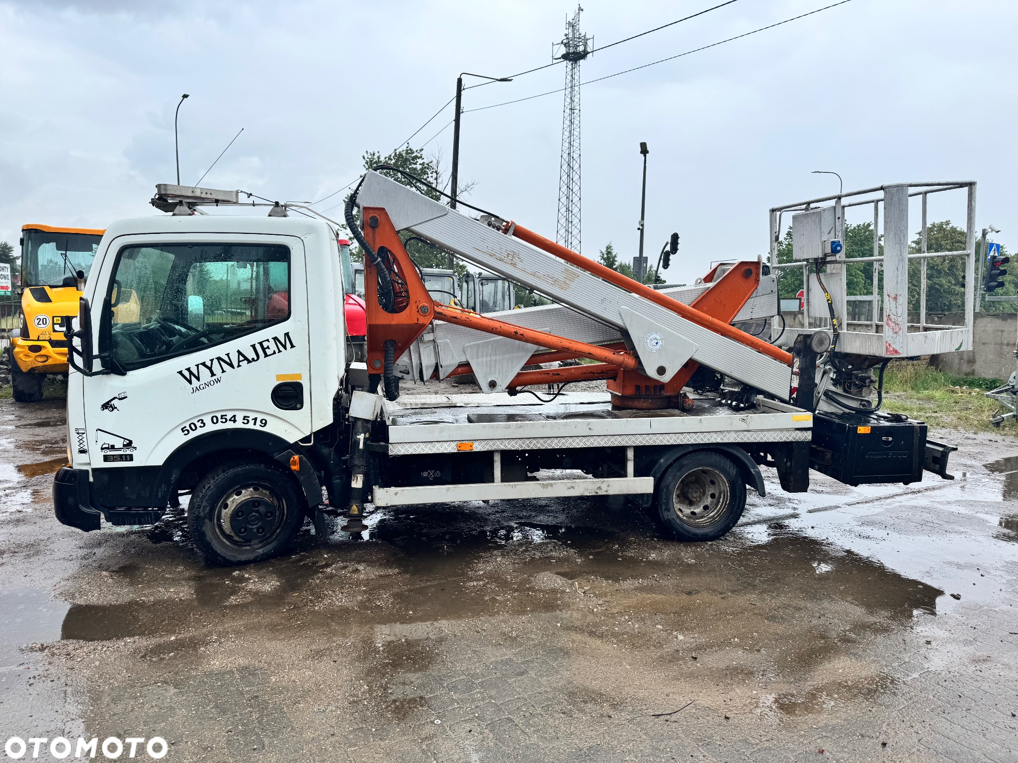 Nissan Cabstar - 4