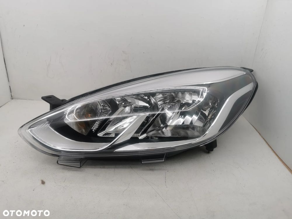 Lampa przednia lewa Ford Fiesta MK8 VIII zwykła