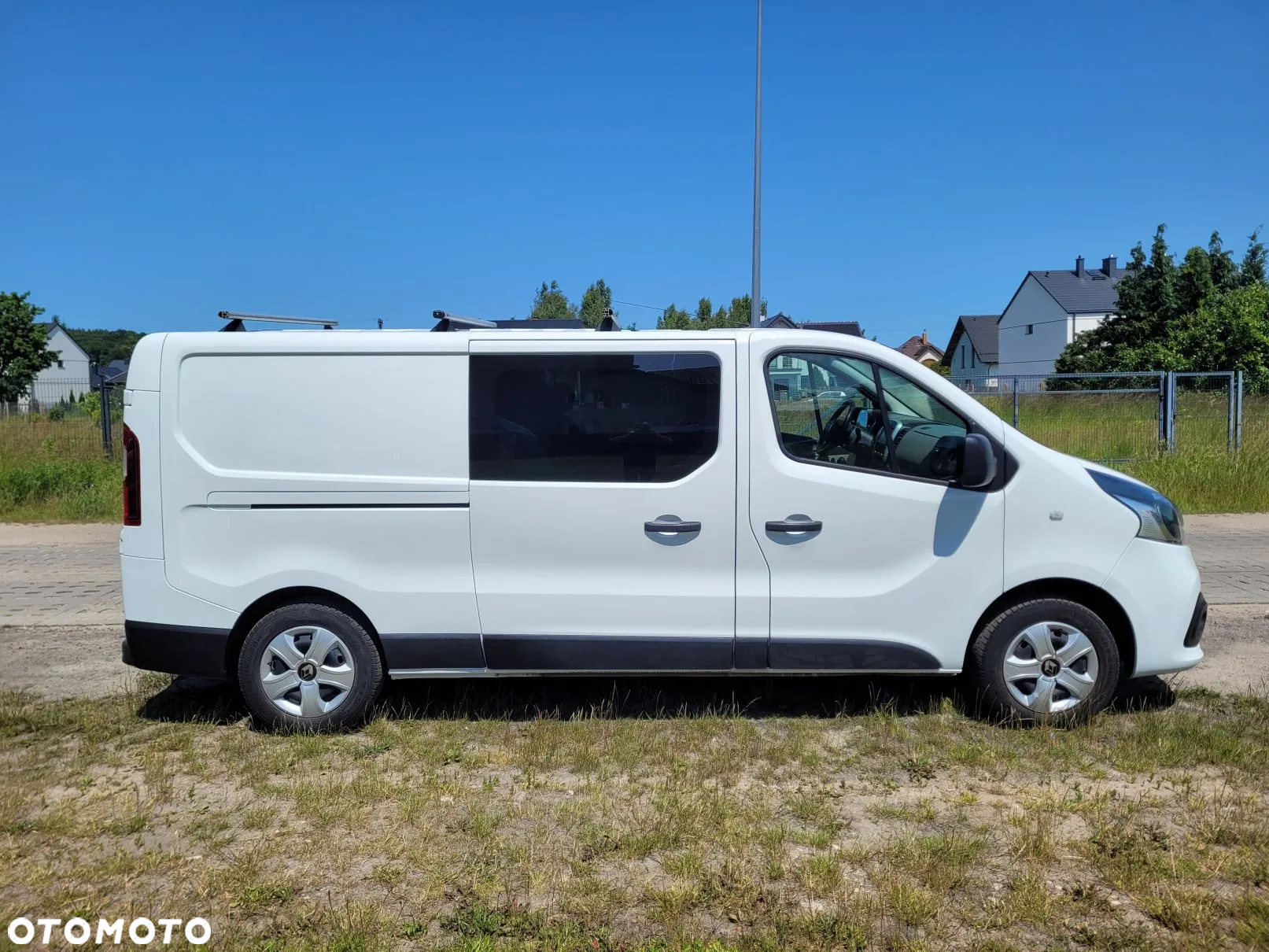 Renault Trafic Long 6-osób Auto-Warsztat - 6