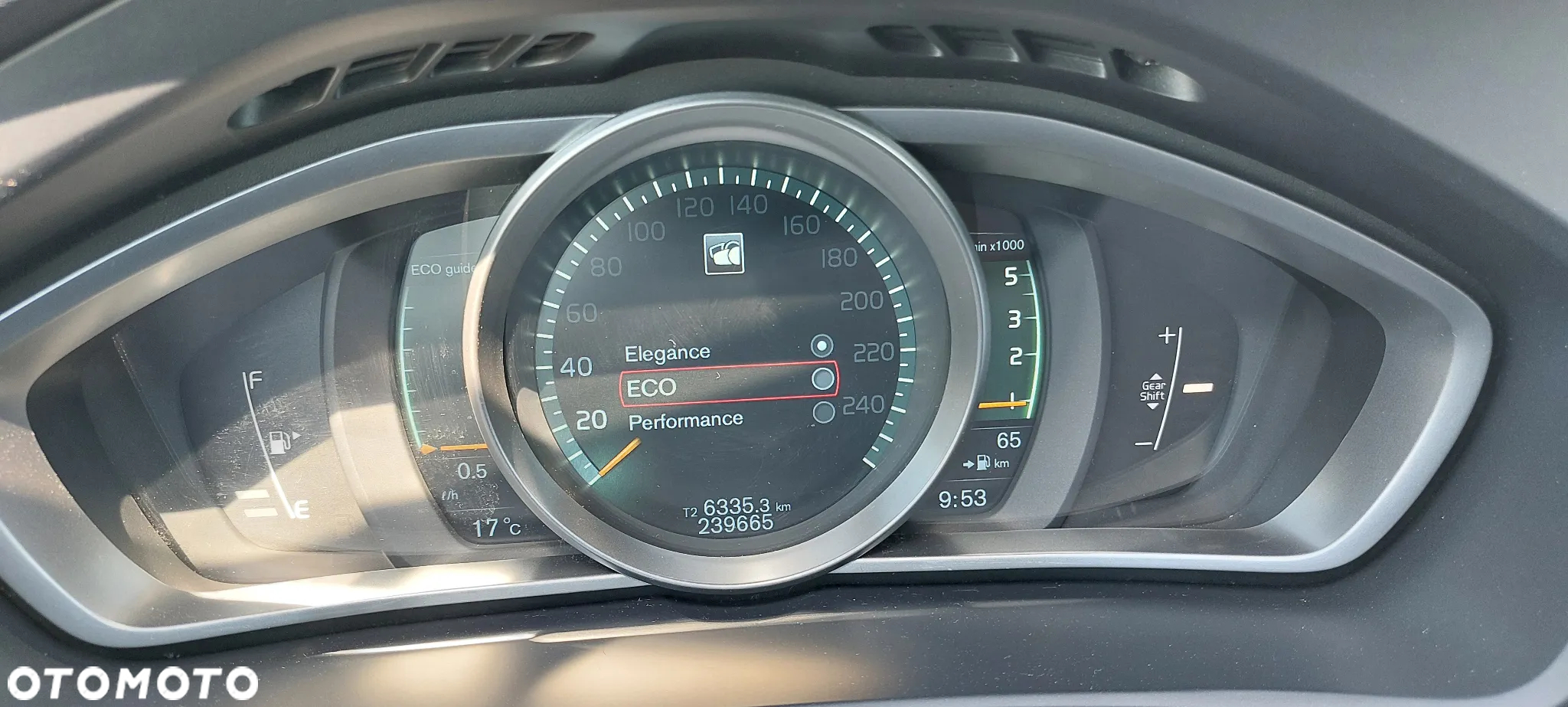 Volvo V40 D2 Kinetic - 20