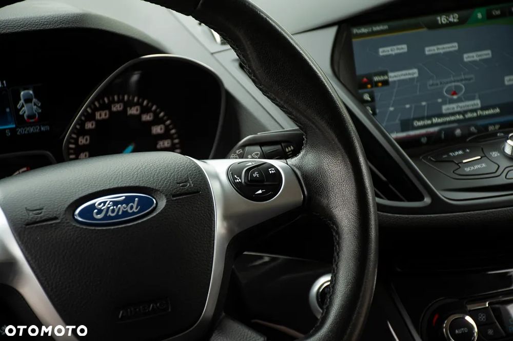 Ford Kuga 2.0 TDCi 4WD Titanium - 35
