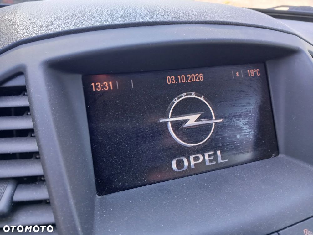 Opel Insignia - 16
