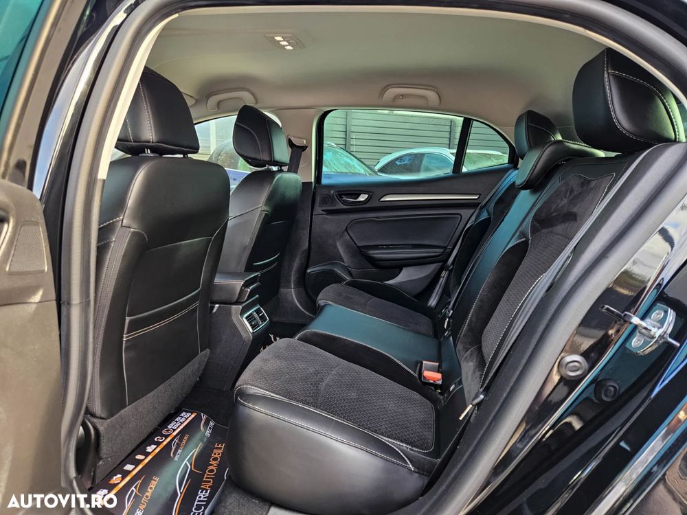 Renault Megane TCe 140 GPF INTENS - 11