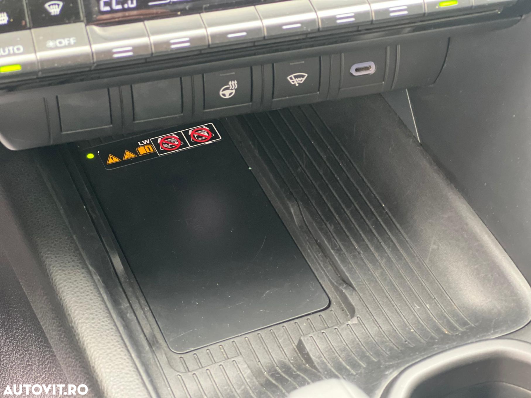 Toyota C-HR 2.0 HSD 184 CP 4x2 CVT Special Edition - 24