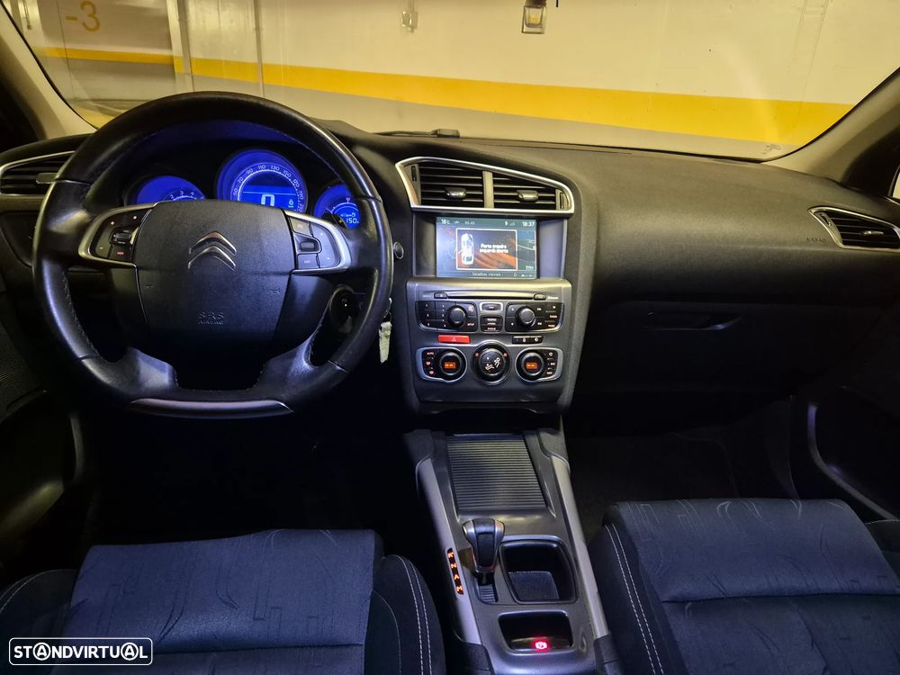 Citroën C4 e-HDi 115 ETG6 Selection - 32