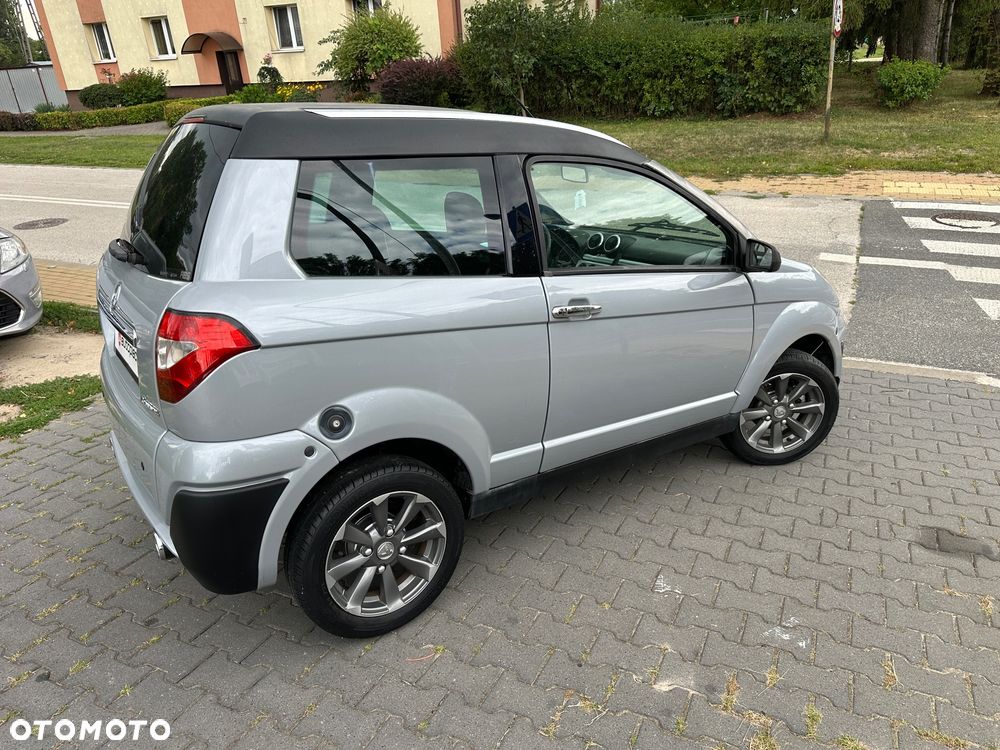 Aixam Crossover - 25