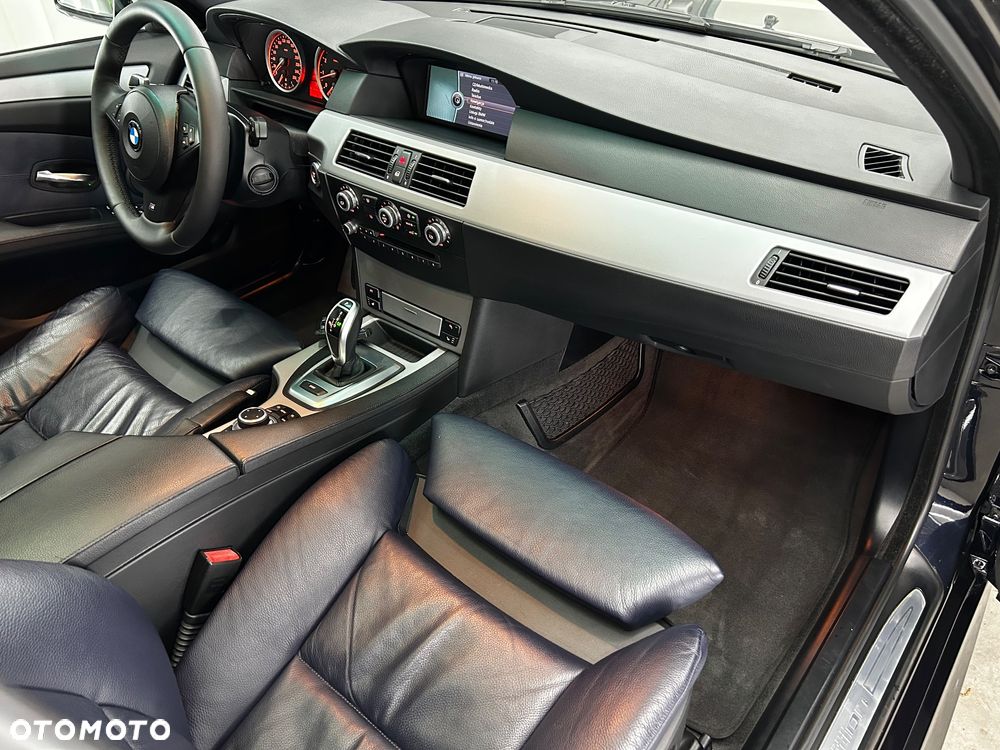 BMW Seria 5 530i Sport-Aut Edition Sport - 23