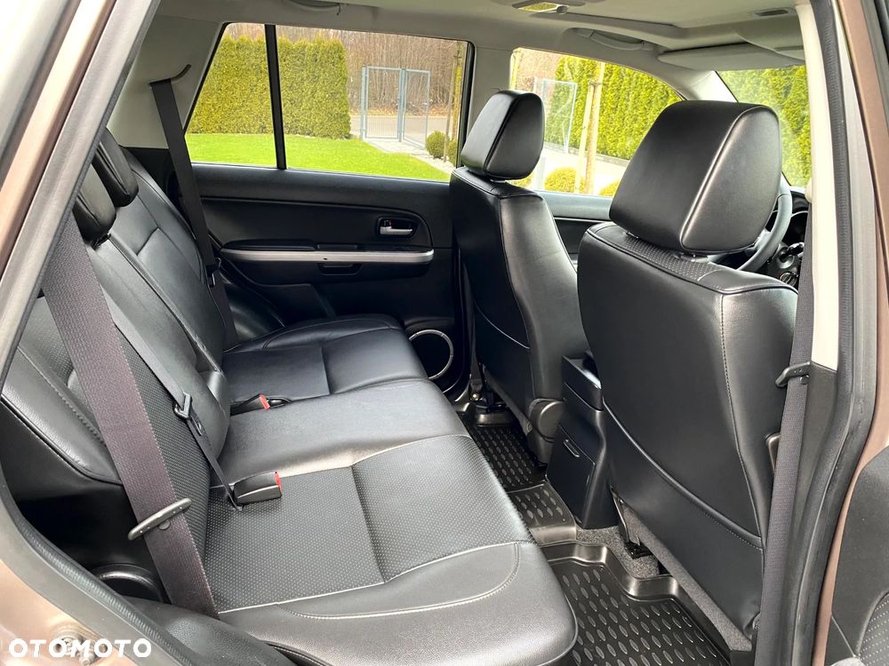 Suzuki Grand Vitara - 12