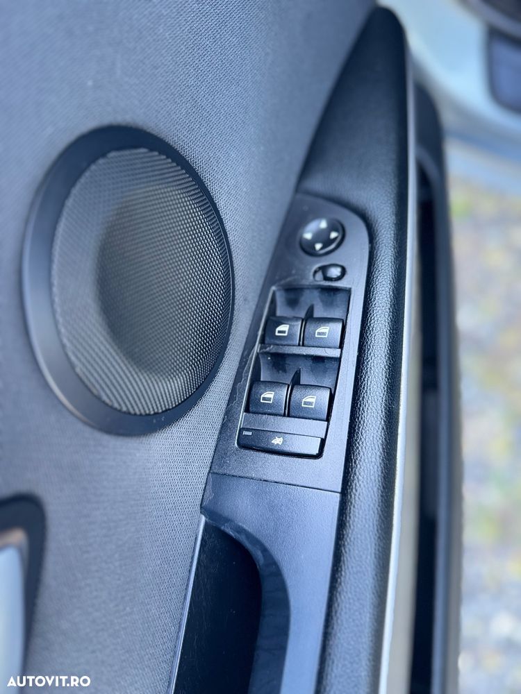 BMW Seria 3 318d - 10