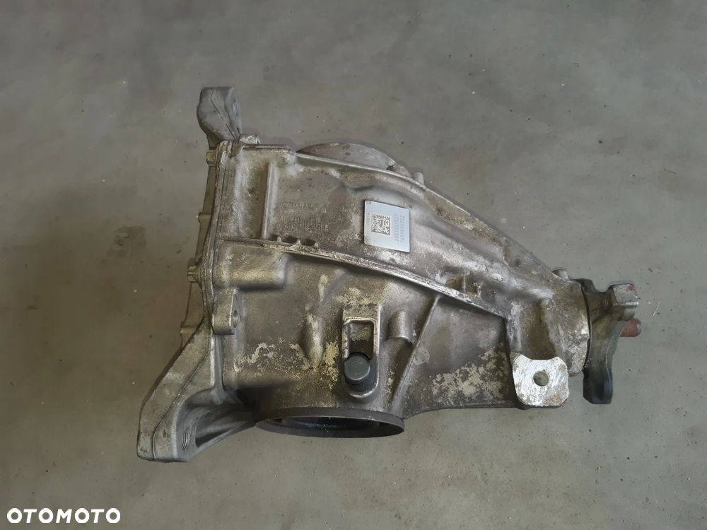 MOST DYFER DYFERENCJAŁ MERCEDES C KLASA W205 A2053509527 - 1