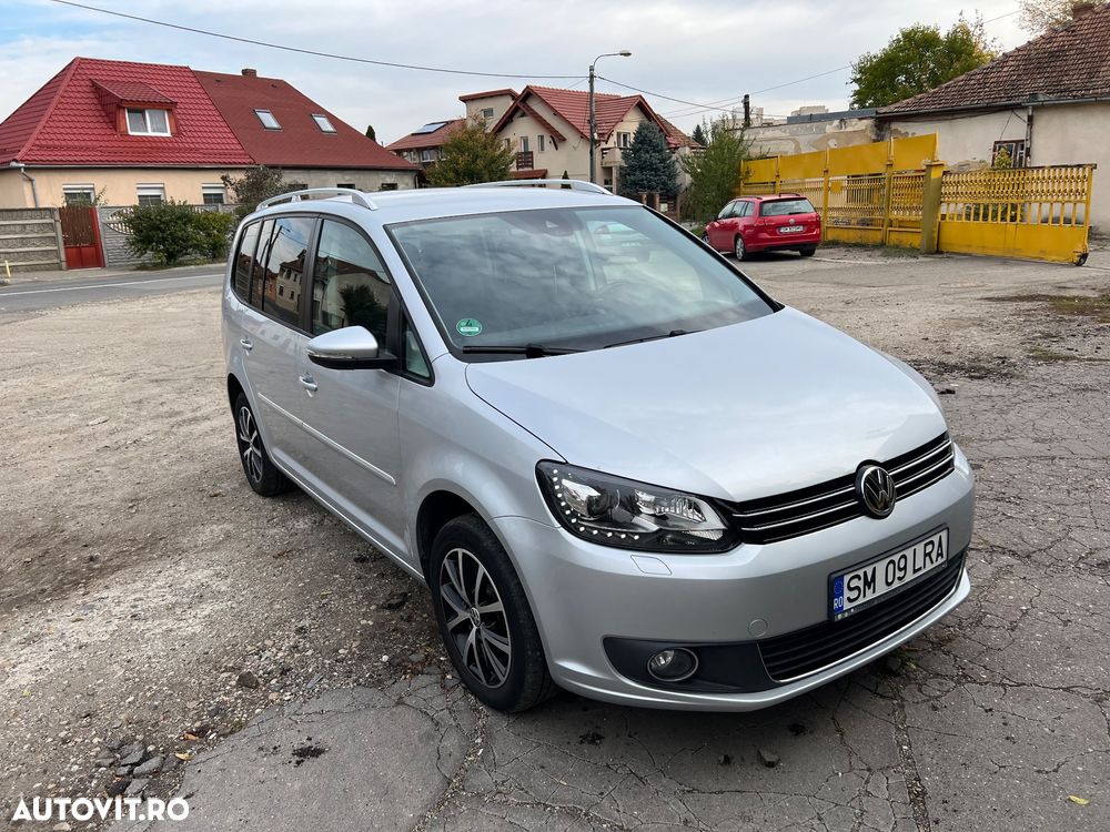 Volkswagen Touran 2.0 TDI DPF BlueMotion Technology DSG Highline - 2