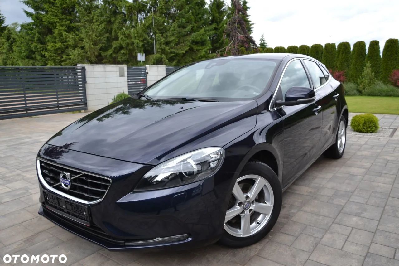 Volvo V40 D2 Drive-E Summum - 1