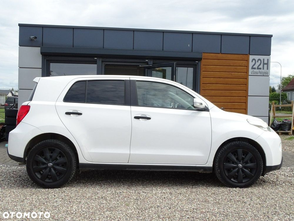 Toyota Urban Cruiser - 3