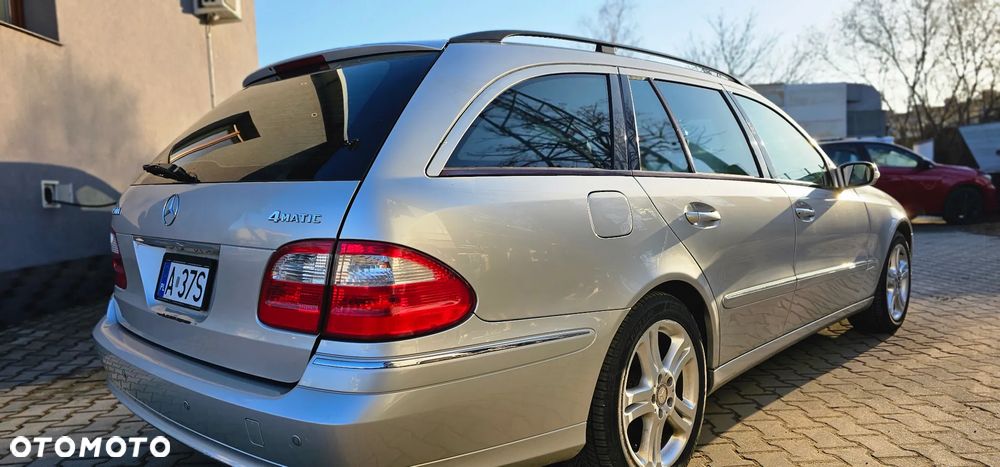 Mercedes-Benz Klasa E 500 4Matic Elegance Sport Edition - 5