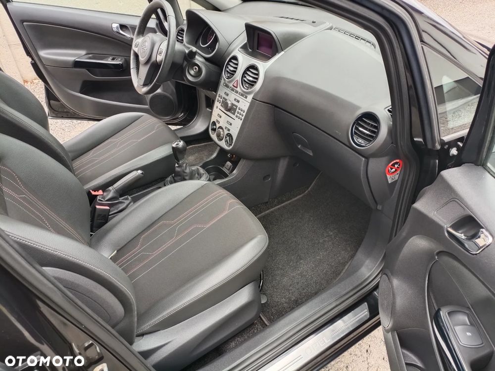 Opel Corsa 1.4 16V Color Edition - 9