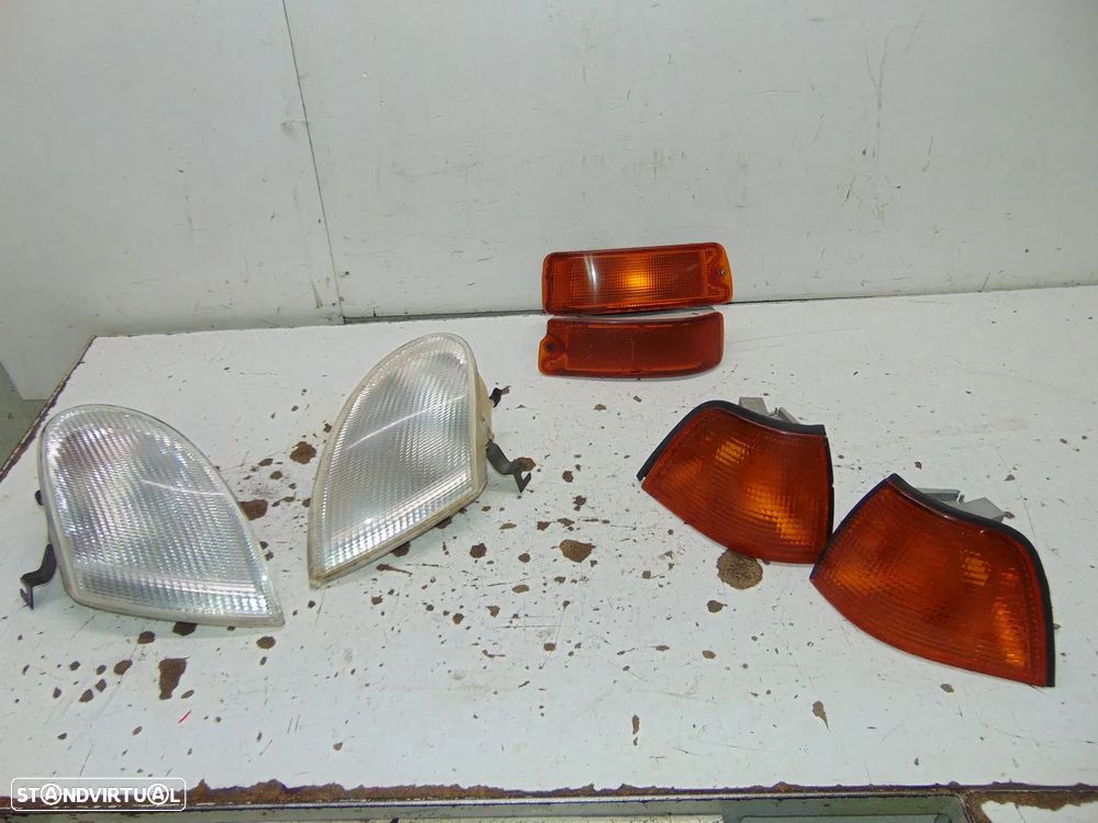 Farolins pisca Ford/BMW/Mitsubishi - 1