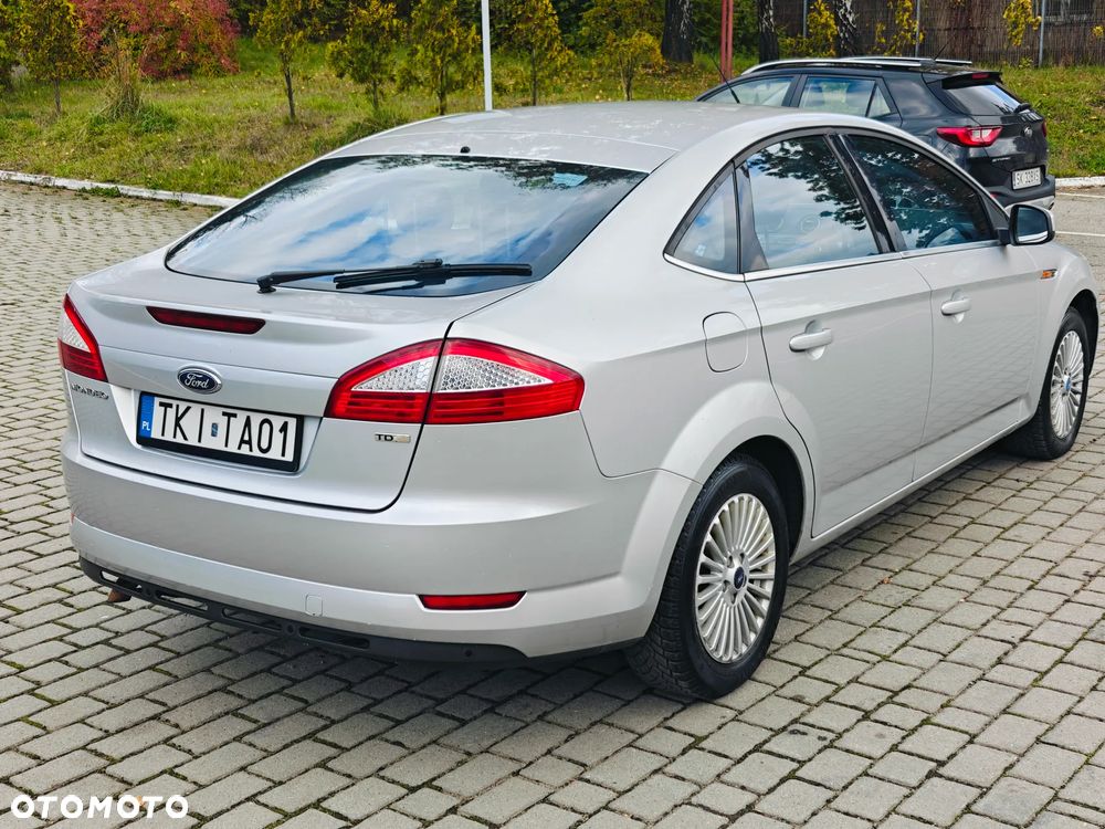 Ford Mondeo 1.8 TDCi Ghia - 12