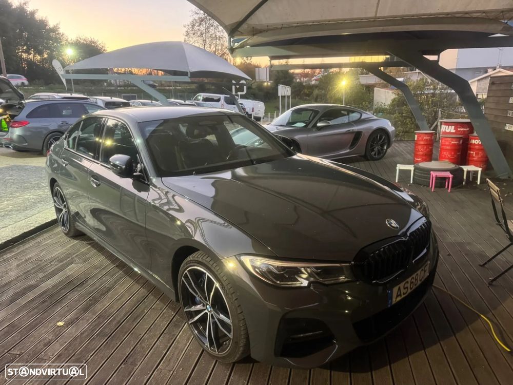 BMW 330 e Pack M Auto - 29