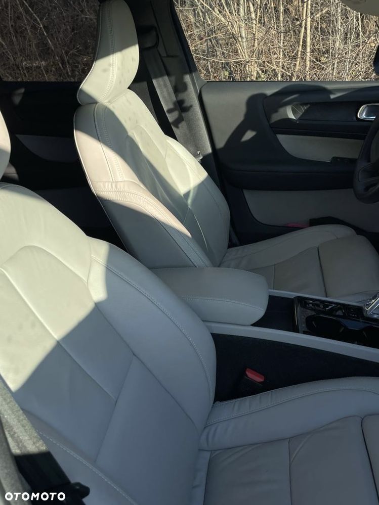 Volvo XC 40 T5 Plug-In Hybrid Plus Dark - 7