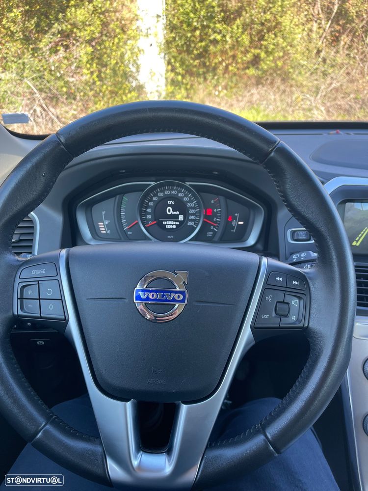 Volvo XC 60 2.0 D4 Momentum - 13
