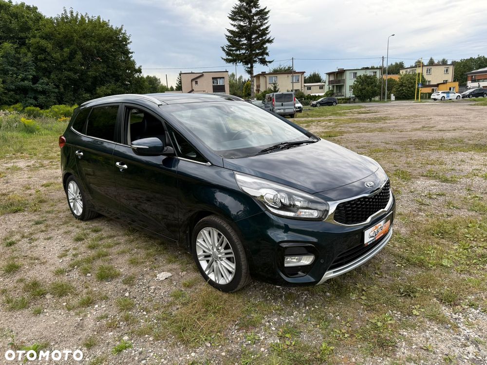 Kia Carens 1.7 CRDi M 7os - 4