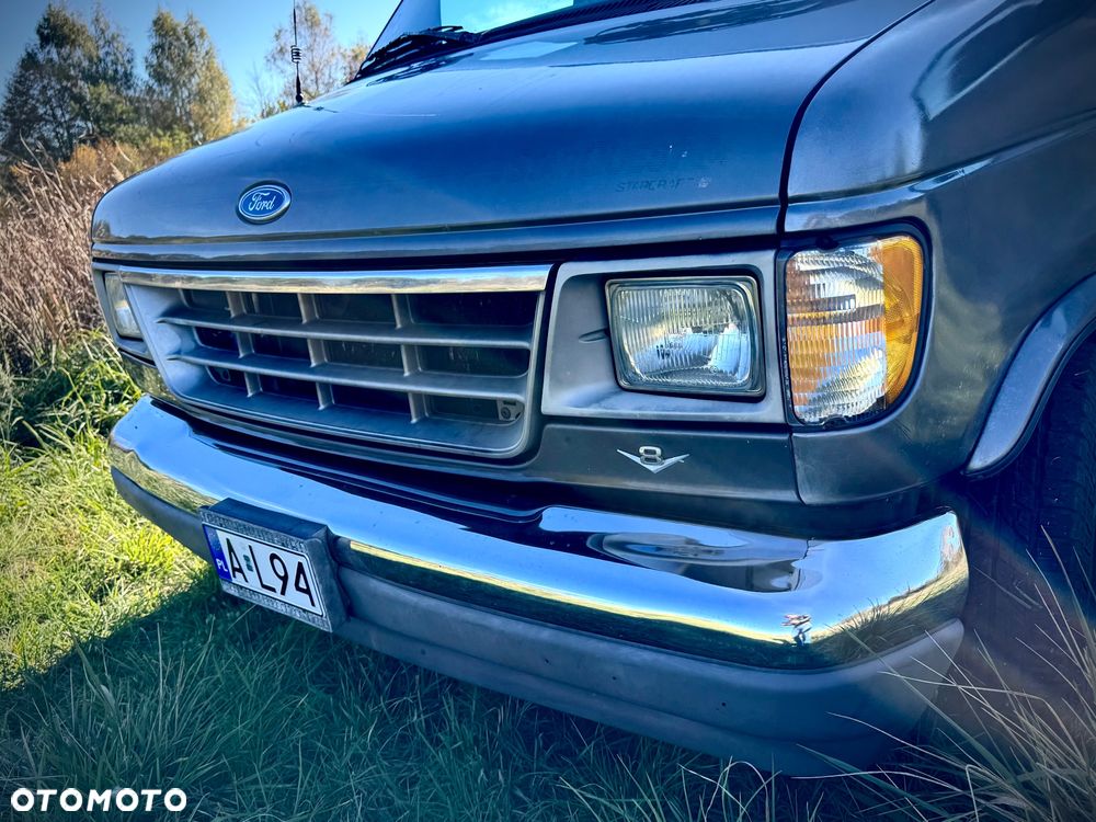 Ford Econoline - 2