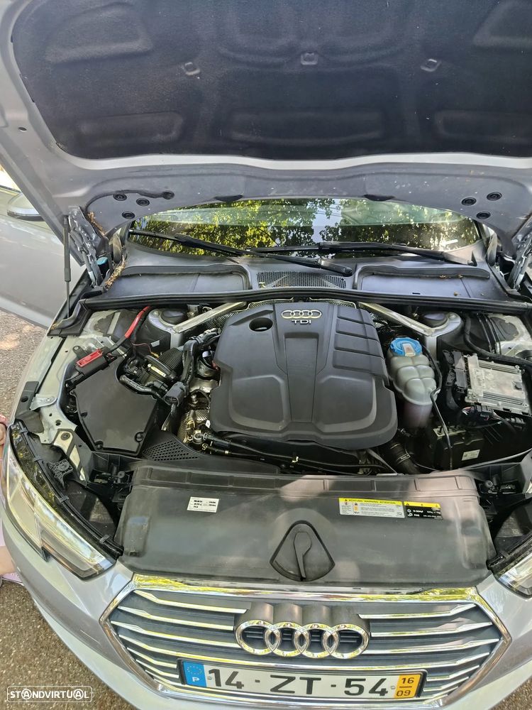 Audi A4 Avant 2.0 TDI ultra S tronic sport - 23