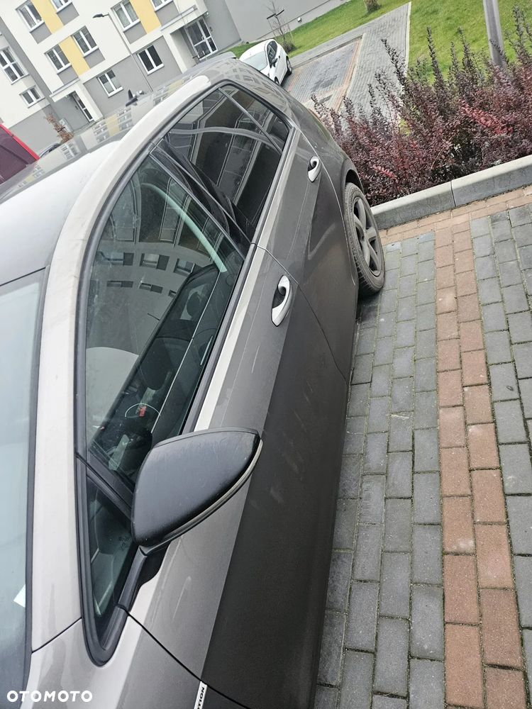 Volkswagen Golf 1.6 TDI BlueMotion Technology Comfortline - 3