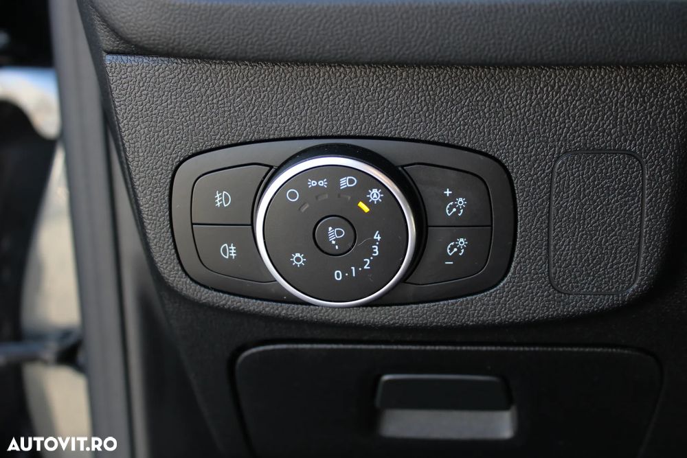 Ford Focus 1.5 EcoBlue Start-Stopp-System Aut. TITANIUM - 22