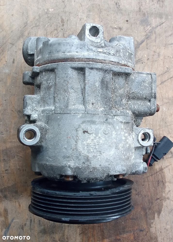 Sprężarka kompresor pompa klimatyzacji VW polo 6Q0820808C