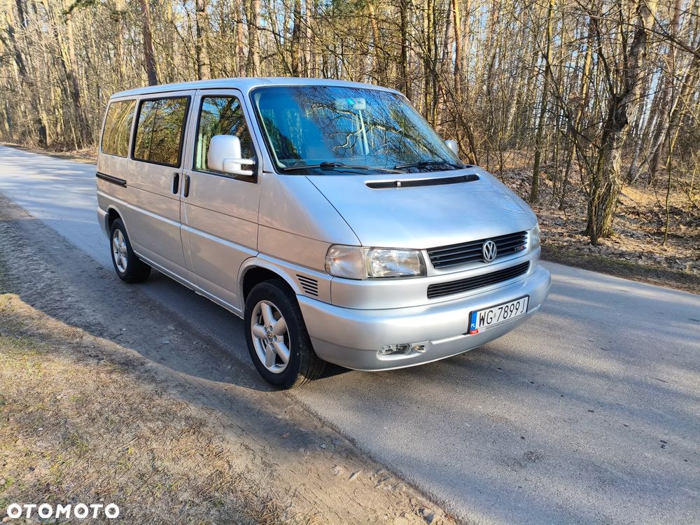 Volkswagen Caravelle - 1