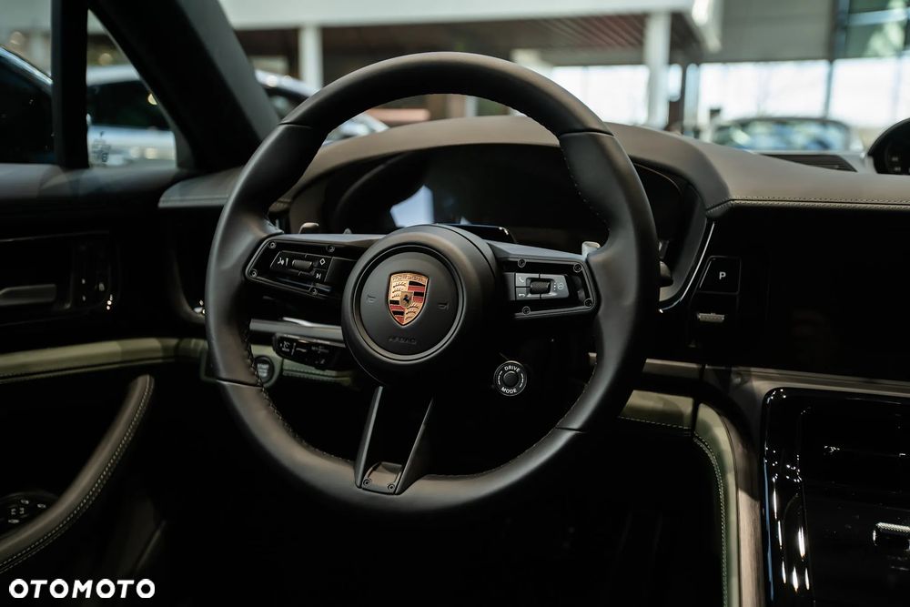 Porsche Panamera 4 - 27