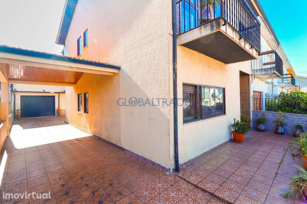 Moradia T4 convertida em Bifamiliar em São Cosme - Grande imagem: 4/60