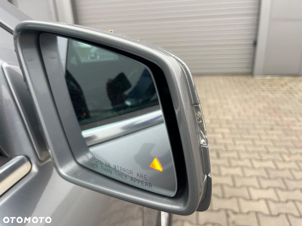 Mercedes-Benz GL 500 4Matic (BlueEFFICIENCY) 7G-TRONIC - 11