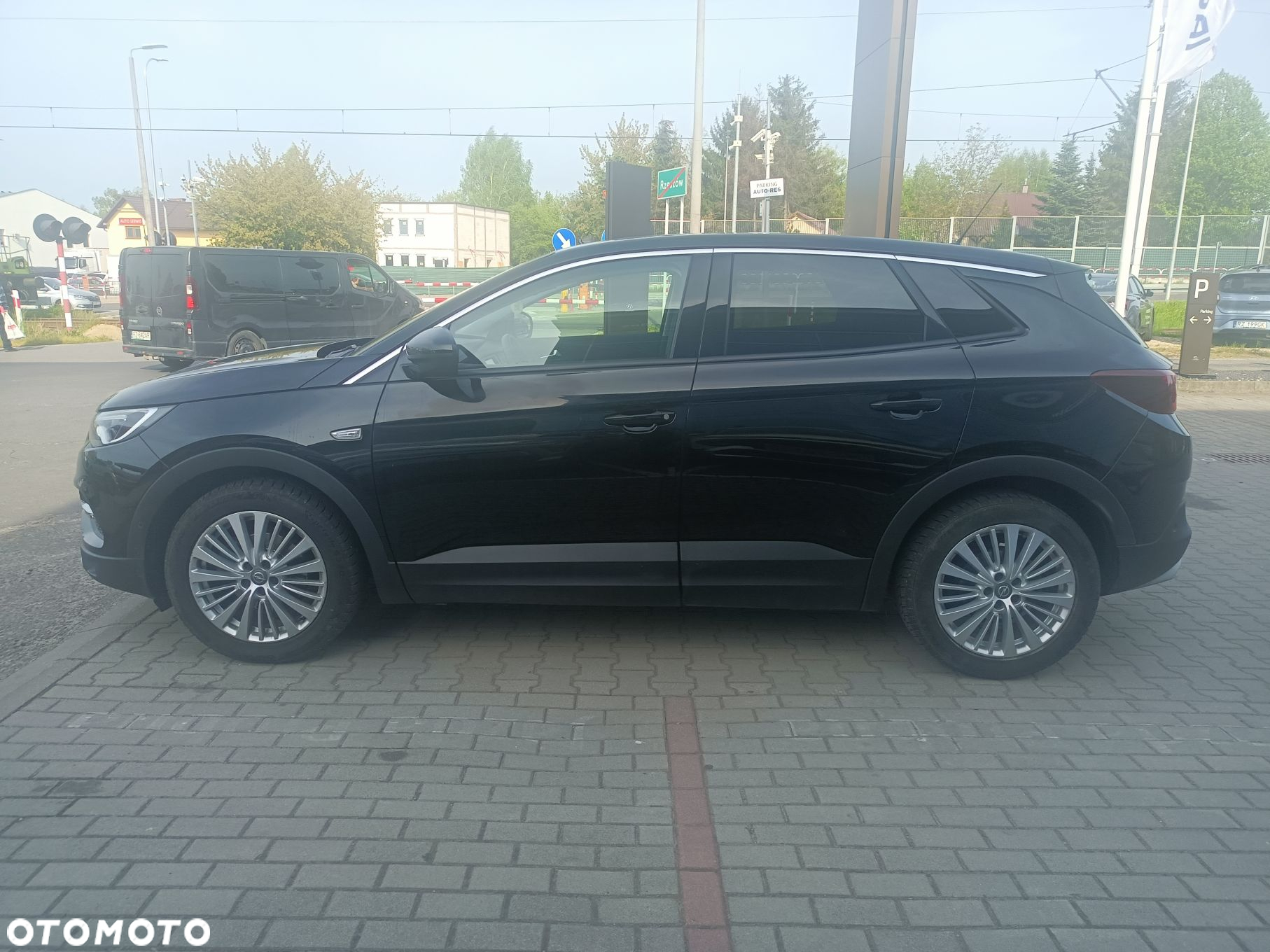 Opel Grandland X 1.2 T GPF Design Line S&S - 3
