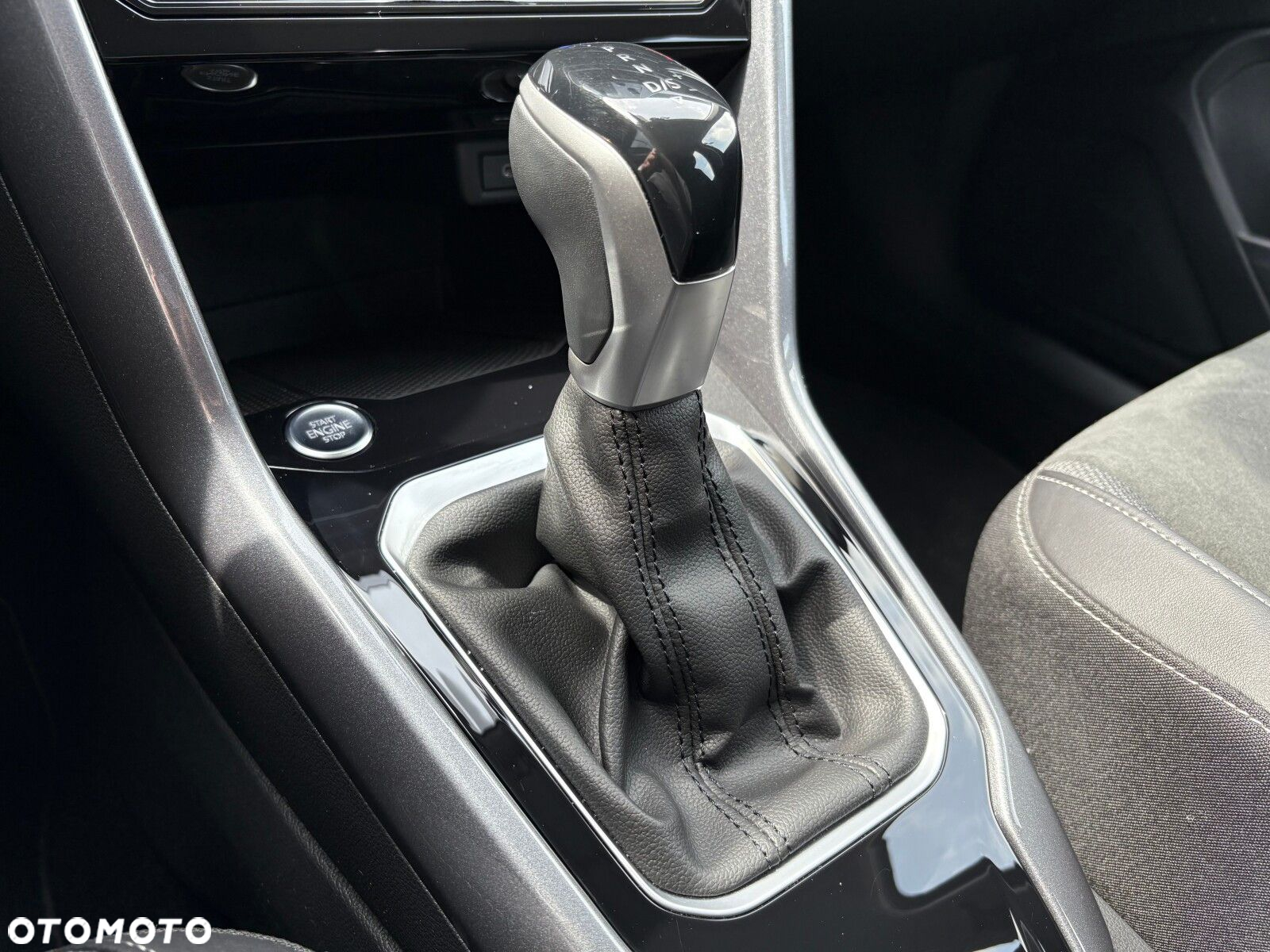 Volkswagen T-Roc - 26