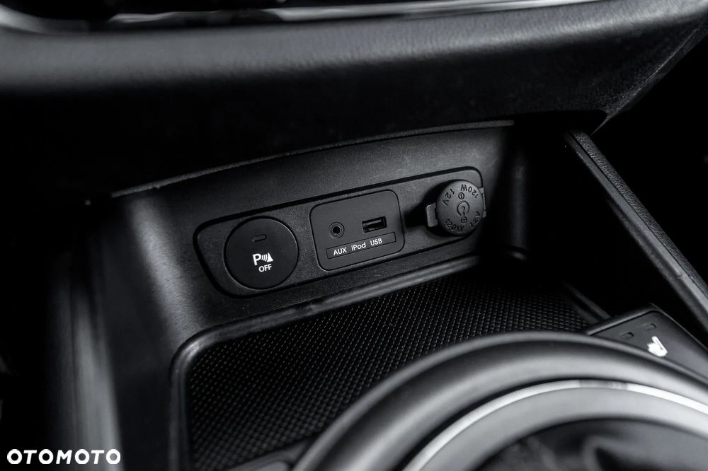 Kia Sportage 2.0 CVVT 4WD Vision - 30